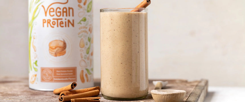 Frullato proteico con cannella al gusto snickerdoodle