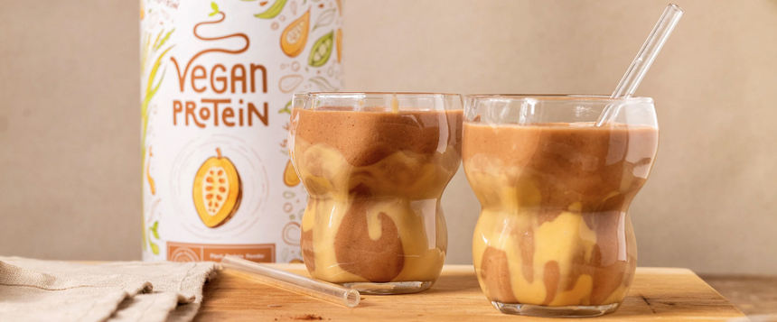 Frullato proteico al cioccolato con burro di arachidi